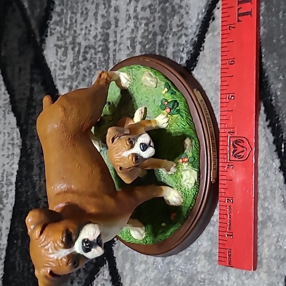 VINTAGE THE DANBURY MINT CHIP OFF THE OLD BLOCK BOXERS DOG FIGURINE - Picture 11 of 13